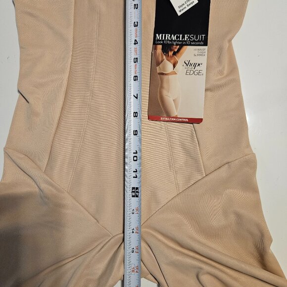 NWT  Miraclesuit Shapewear Warm Beige Size 2XL - Picture 5 of 8